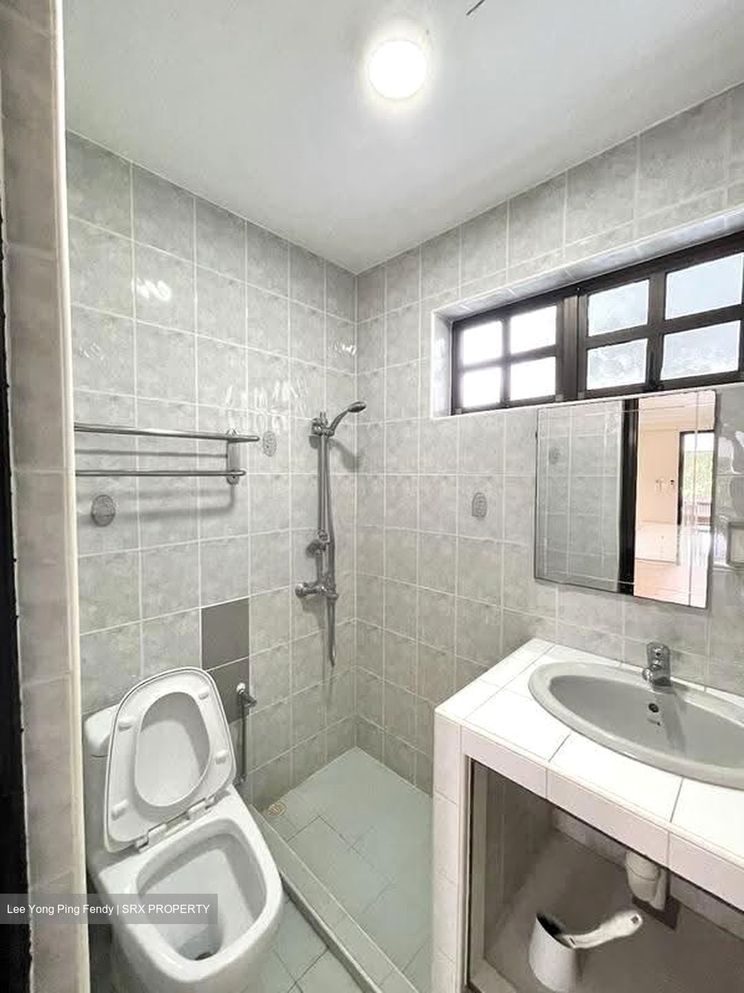 Pasir Ris Beach Park (D18), Terrace #629489501